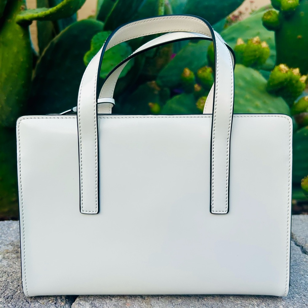 Prada Re-Edition 1995 Tote Spazzolato Leather White - Picture 3 of 14